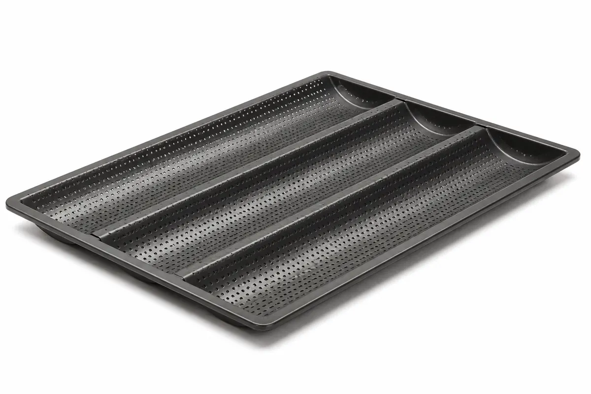 3-channel coated baguette pan, alternate angle