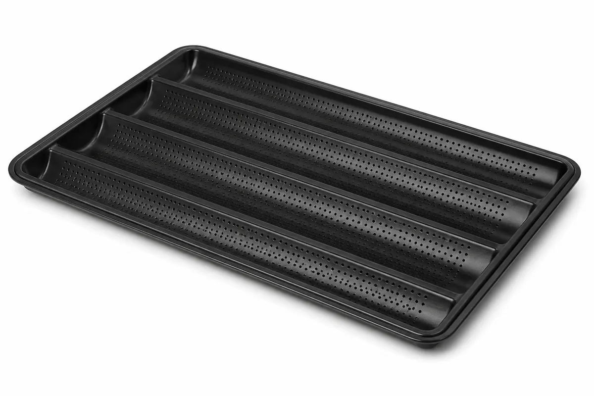 4-channel black baguette pan, alternate angle